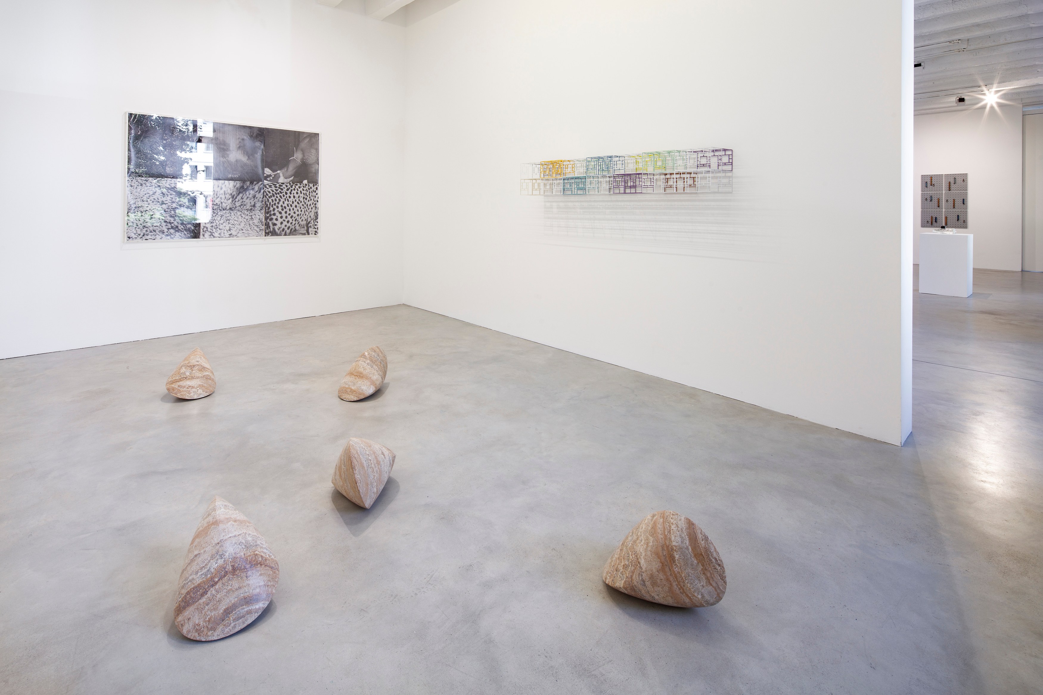 To Light, Shadow and Dust, To Light, Shadow and Dust at Galerie Nordenhake, photo 2