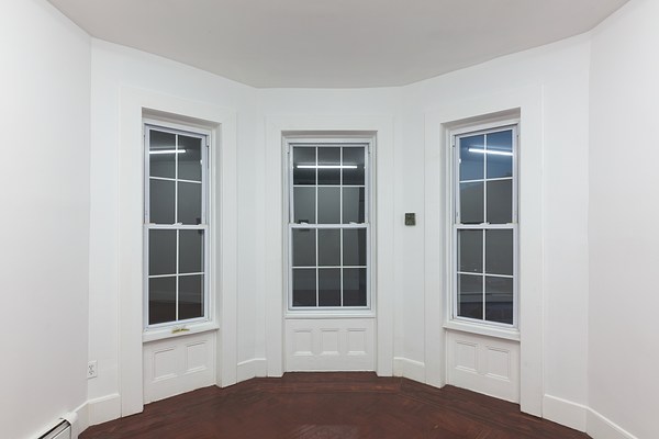 Image 4 of 25