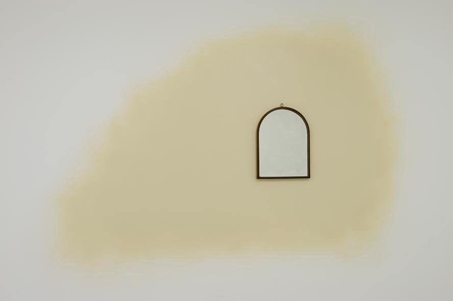 Pierre Joseph, Shimabuku, Pierre Joseph: From Apple Core to Glass | Shimabuku: Kaki and Tomato at Air de Paris, photo 6
