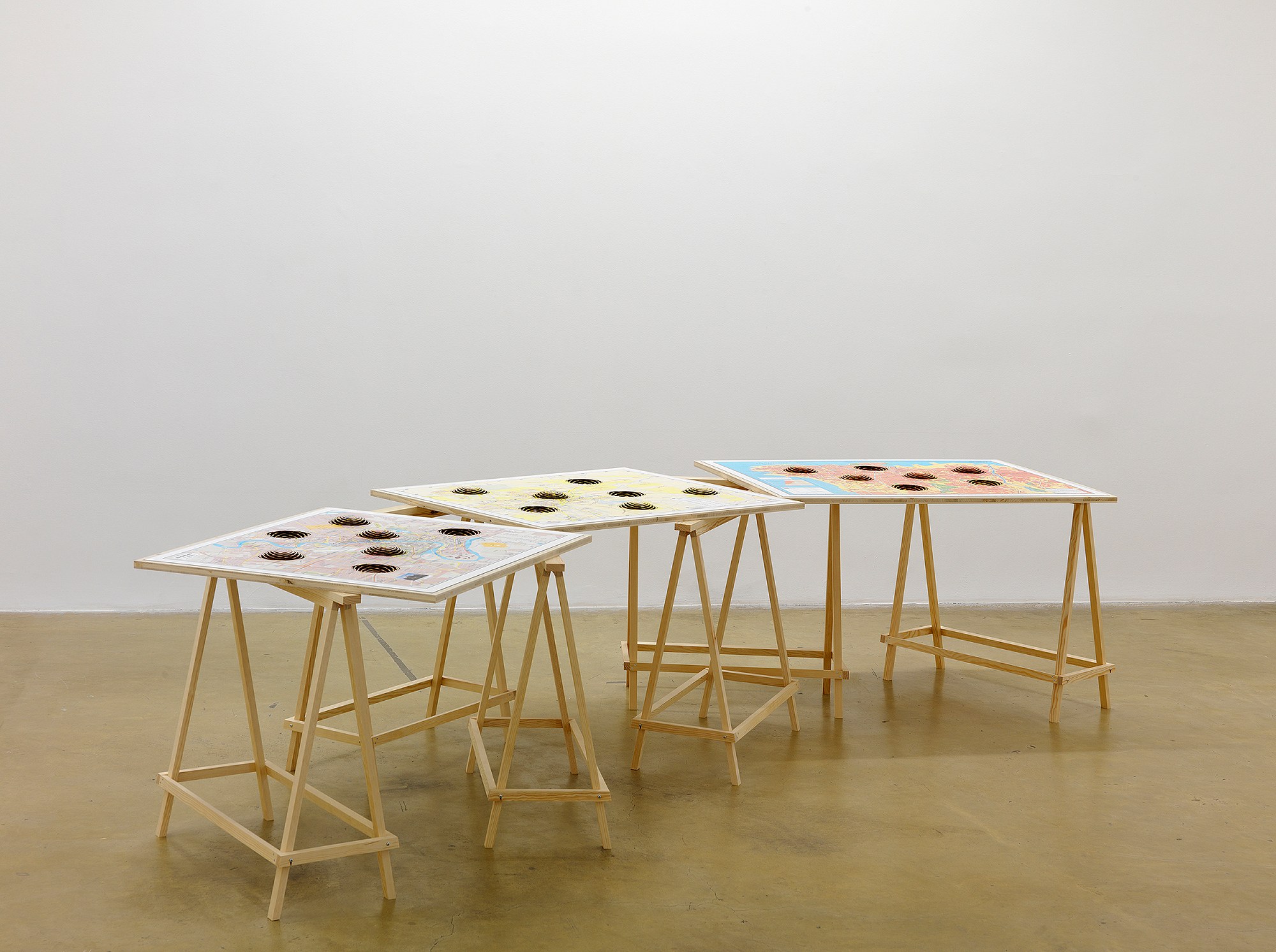 Mona Hatoum, Untitled at Galerie Chantal Crousel, photo 10