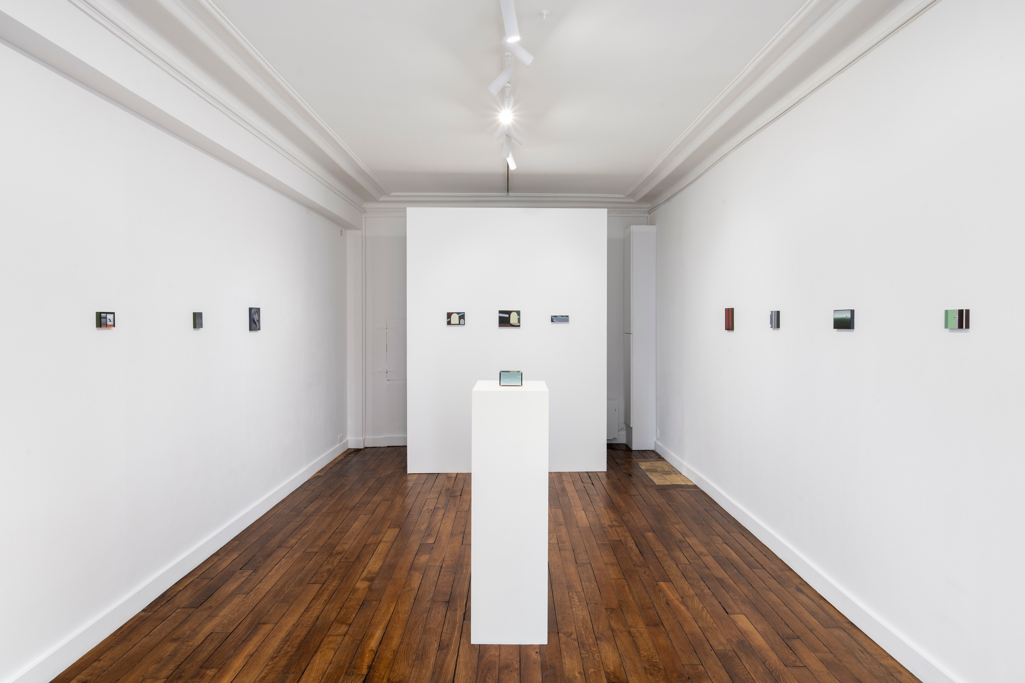 Alexandra Noel, Table at Tragic Venus, CELESTE | data center Marilyn, Champs-sur-Marne, photo 2