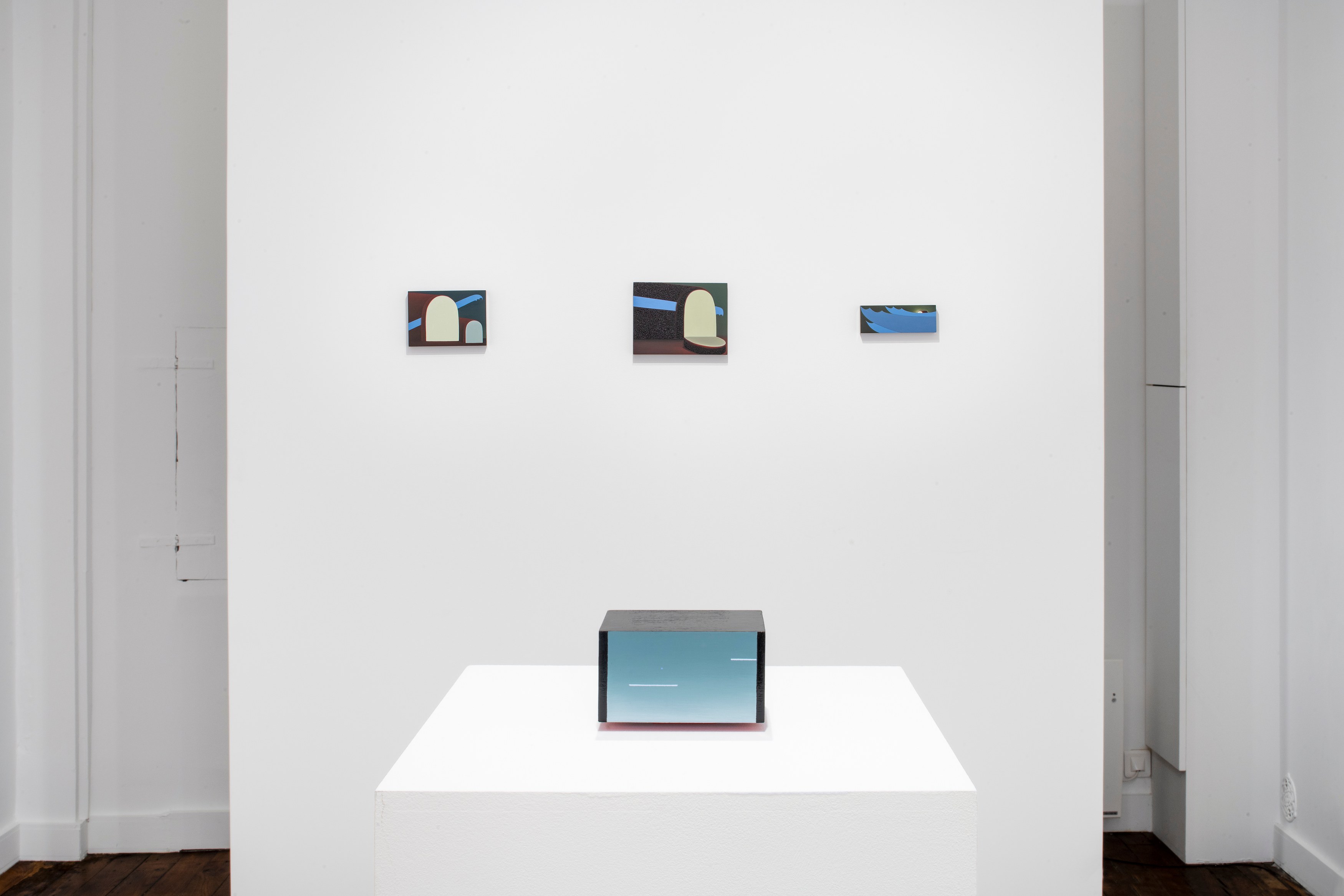 Alexandra Noel, Table at Tragic Venus, CELESTE | data center Marilyn, Champs-sur-Marne, photo 12