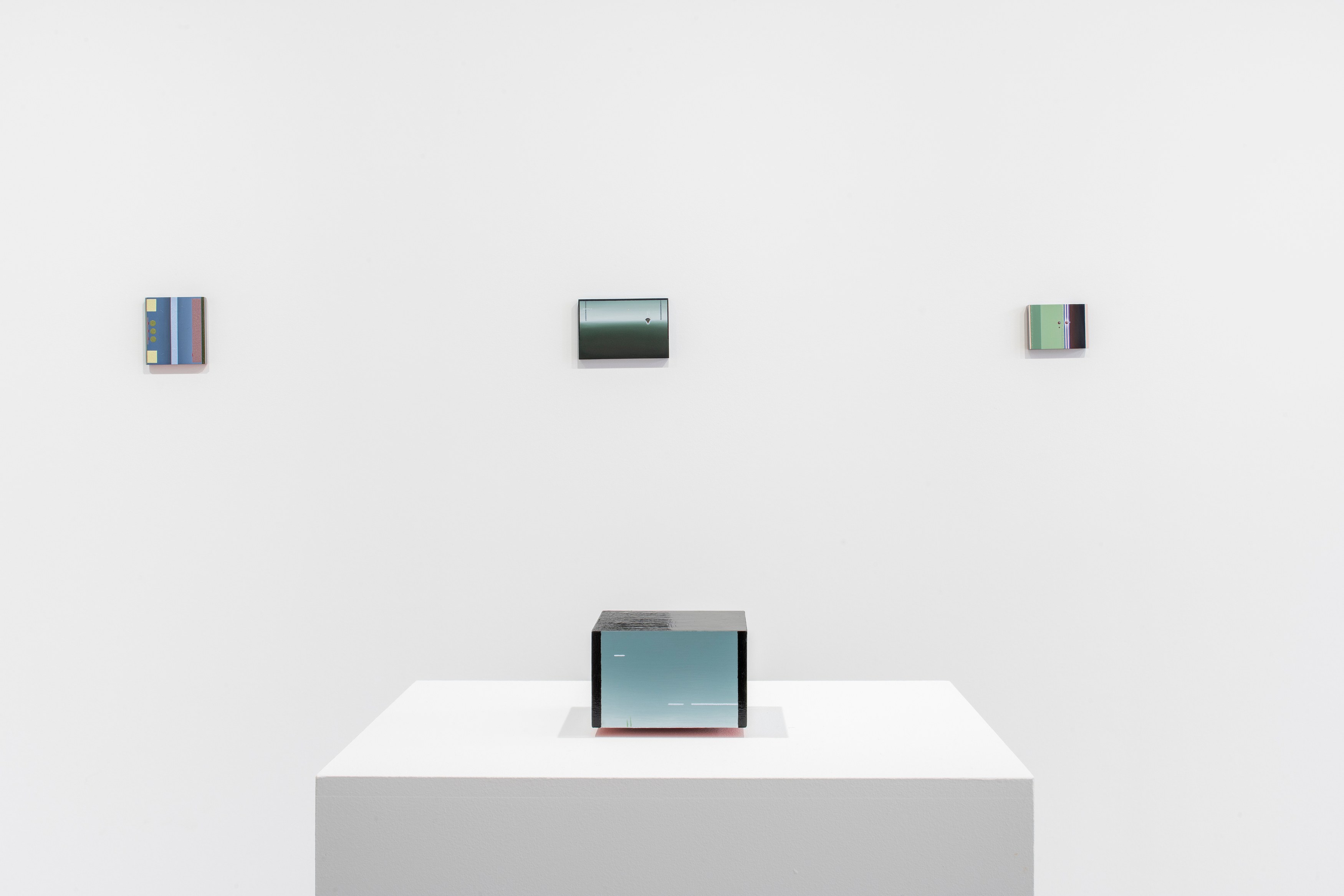 Alexandra Noel, Table at Tragic Venus, CELESTE | data center Marilyn, Champs-sur-Marne, photo 23