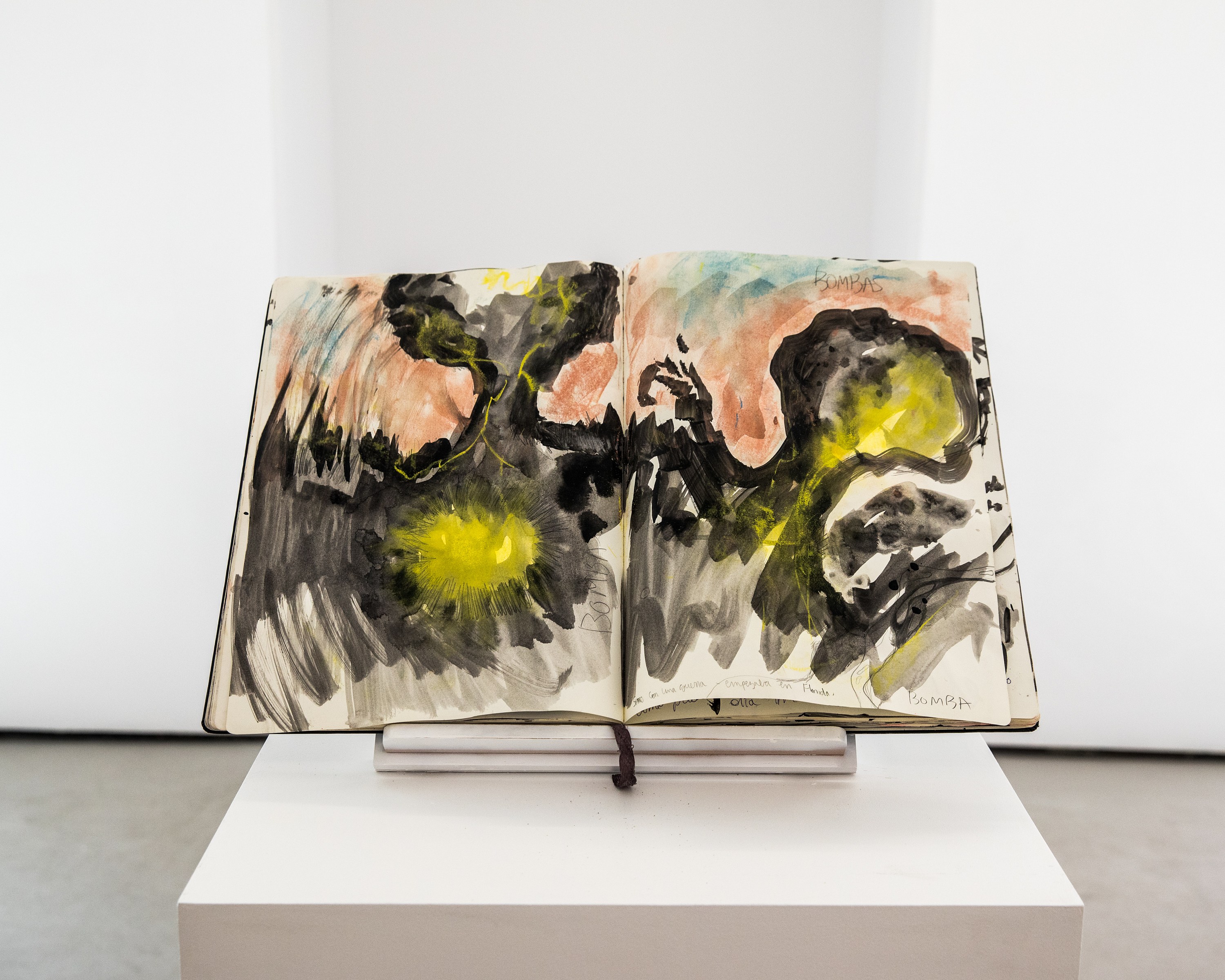 Mercedes Llanos, Sueños at Galerie Balice Hertling, photo 22