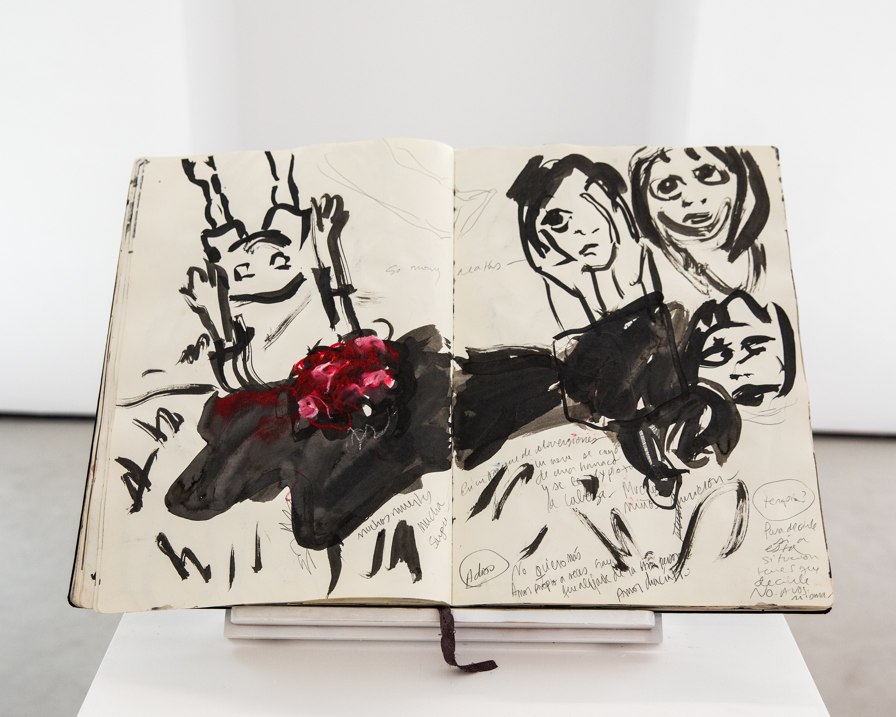 Mercedes Llanos, Sueños at Galerie Balice Hertling, photo 24
