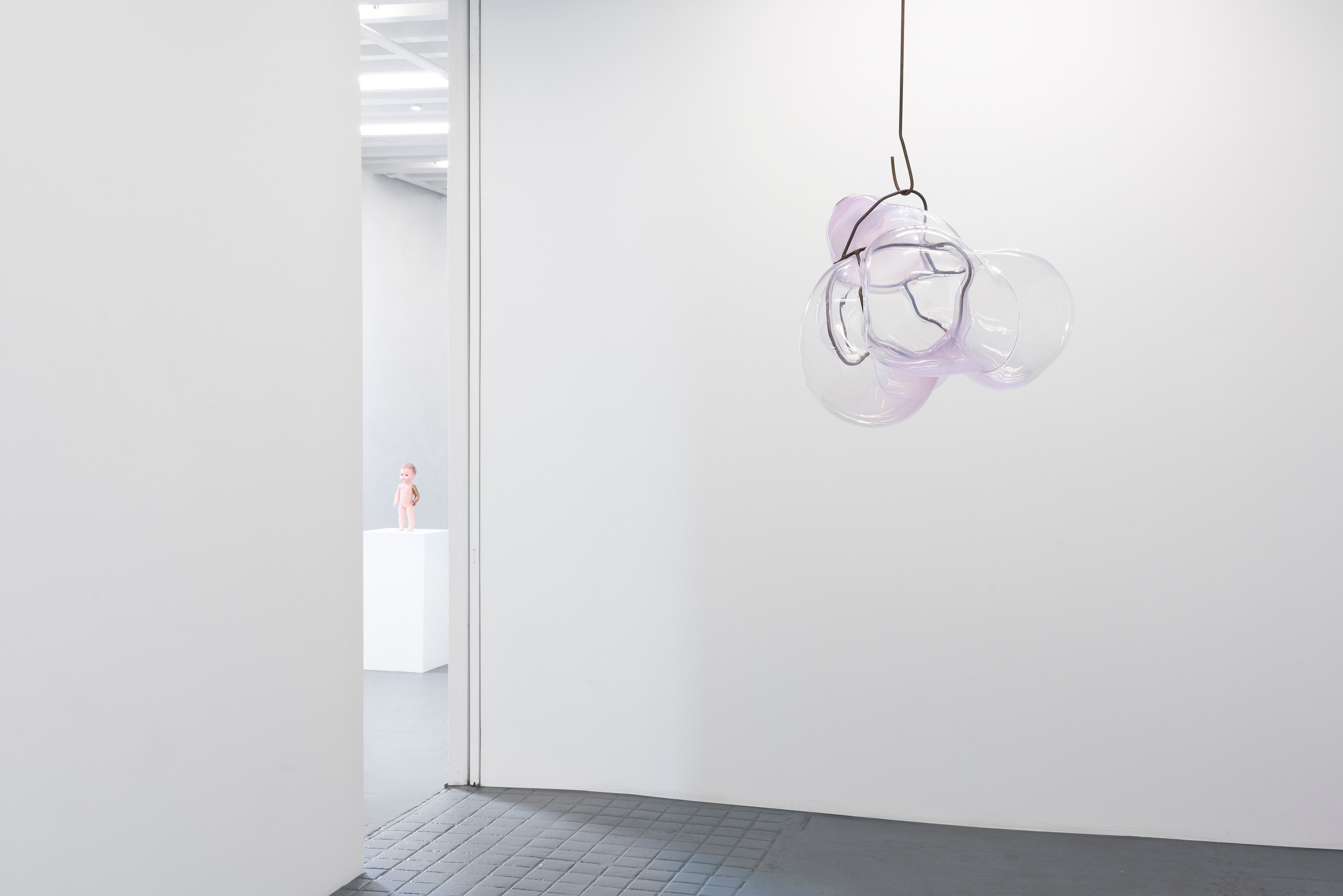 Jean-Luc Moulène, Clearly at Miguel Abreu, New York (88 Eldridge Street, 36 Orchard Street), photo 5