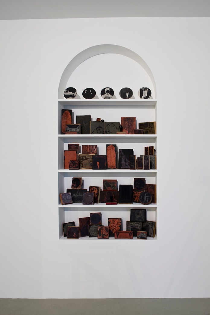 Troy Brauntuch, Untitled at Capitain Petzel, photo 11