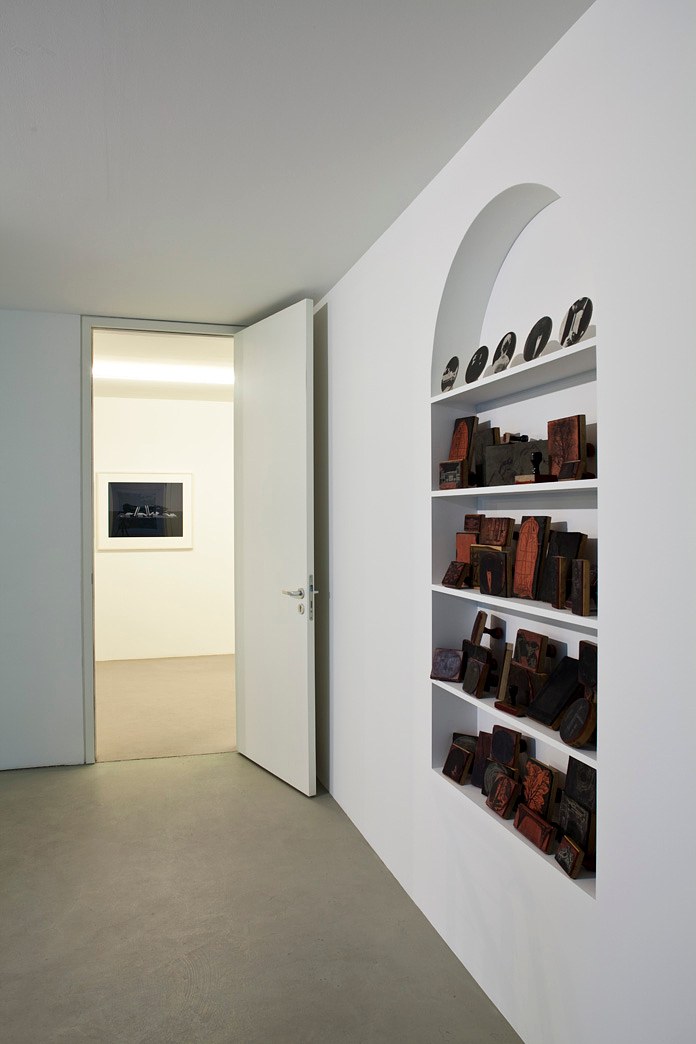 Troy Brauntuch, Untitled at Capitain Petzel, photo 14