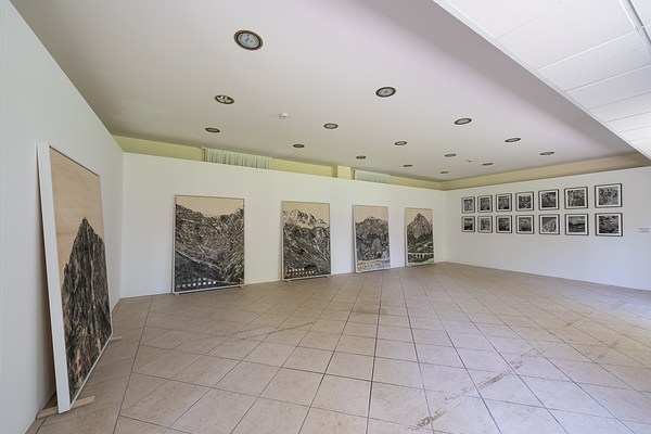 Image 2 of 9