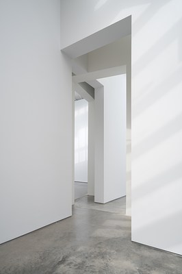 Image 3 of 6