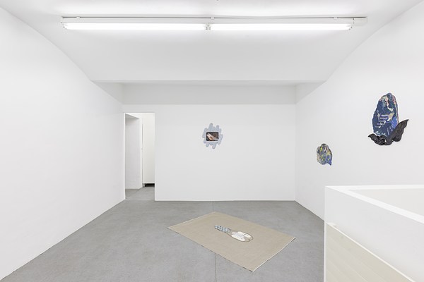 Image 4 of 30
