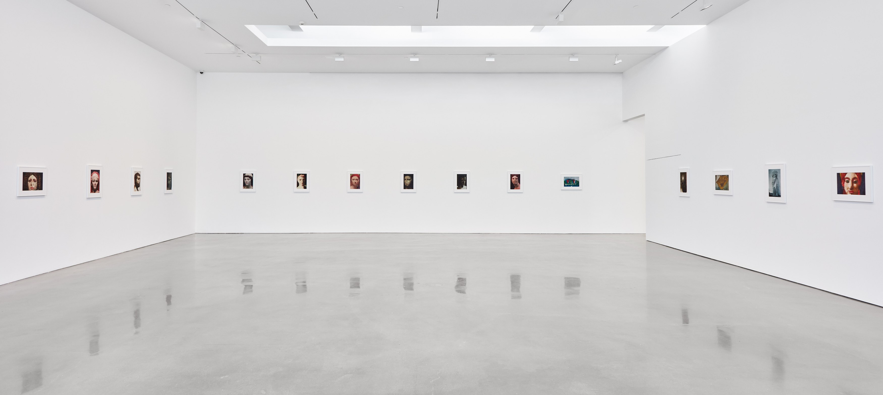 James Welling, Iconographia at Regen Projects, photo 6