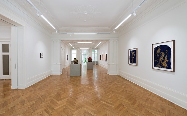 Image 4 of 16