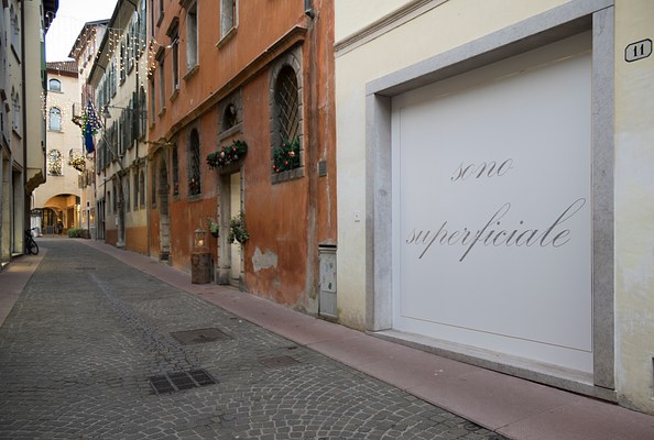 Image 4 of 9