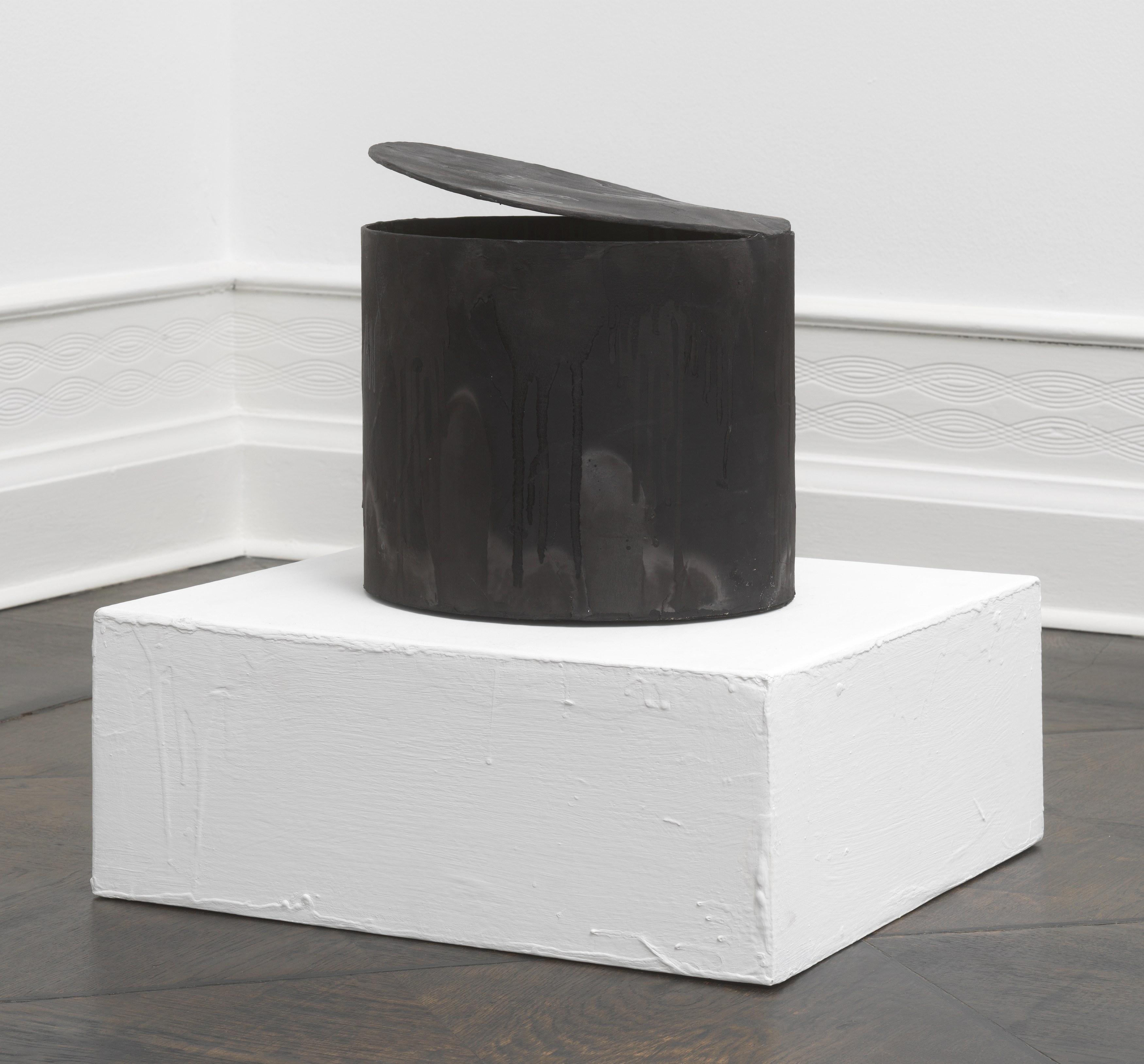 Peter Fischli, Planet People Profit at Galerie Buchholz, Berlin, photo 69