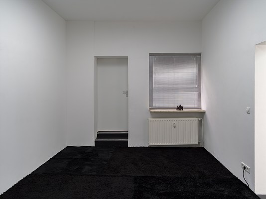 Image 19 of 27
