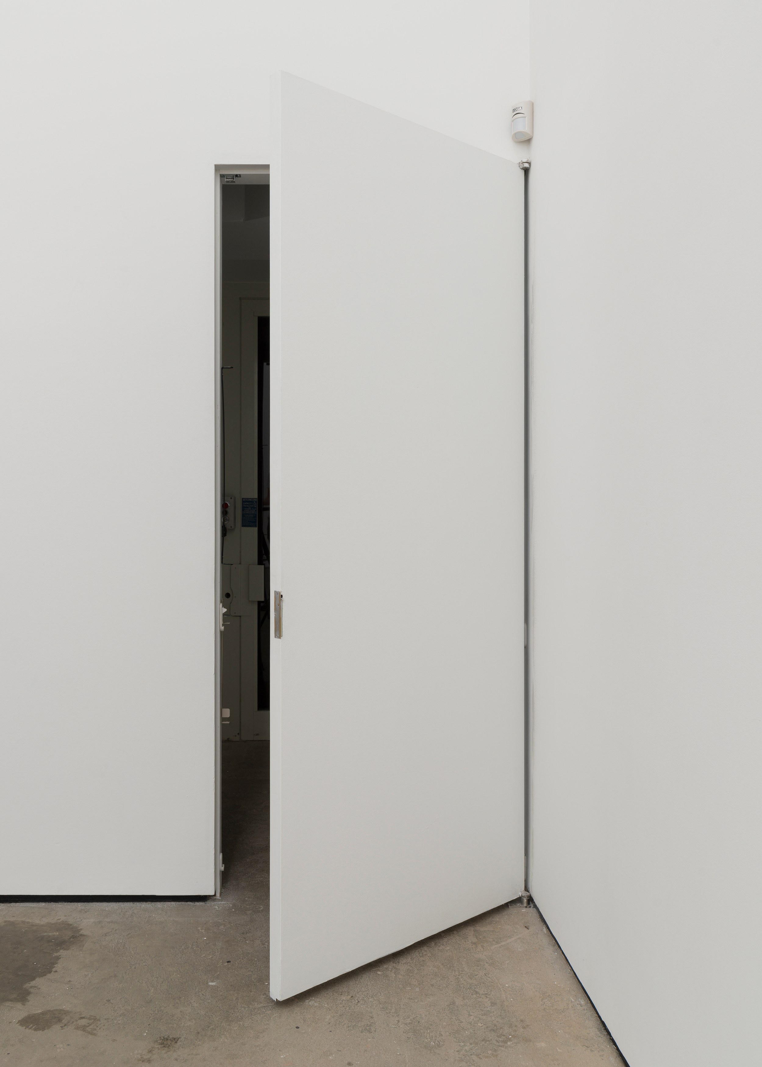 Ghislaine Leung, Balances at Maxwell Graham, photo 20