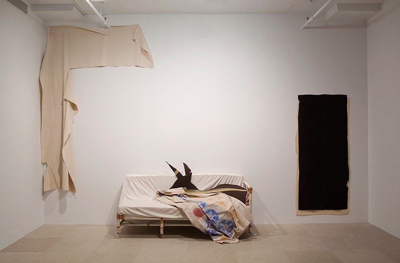 Gedi Sibony, Untitled at Greene Naftali, photo 5