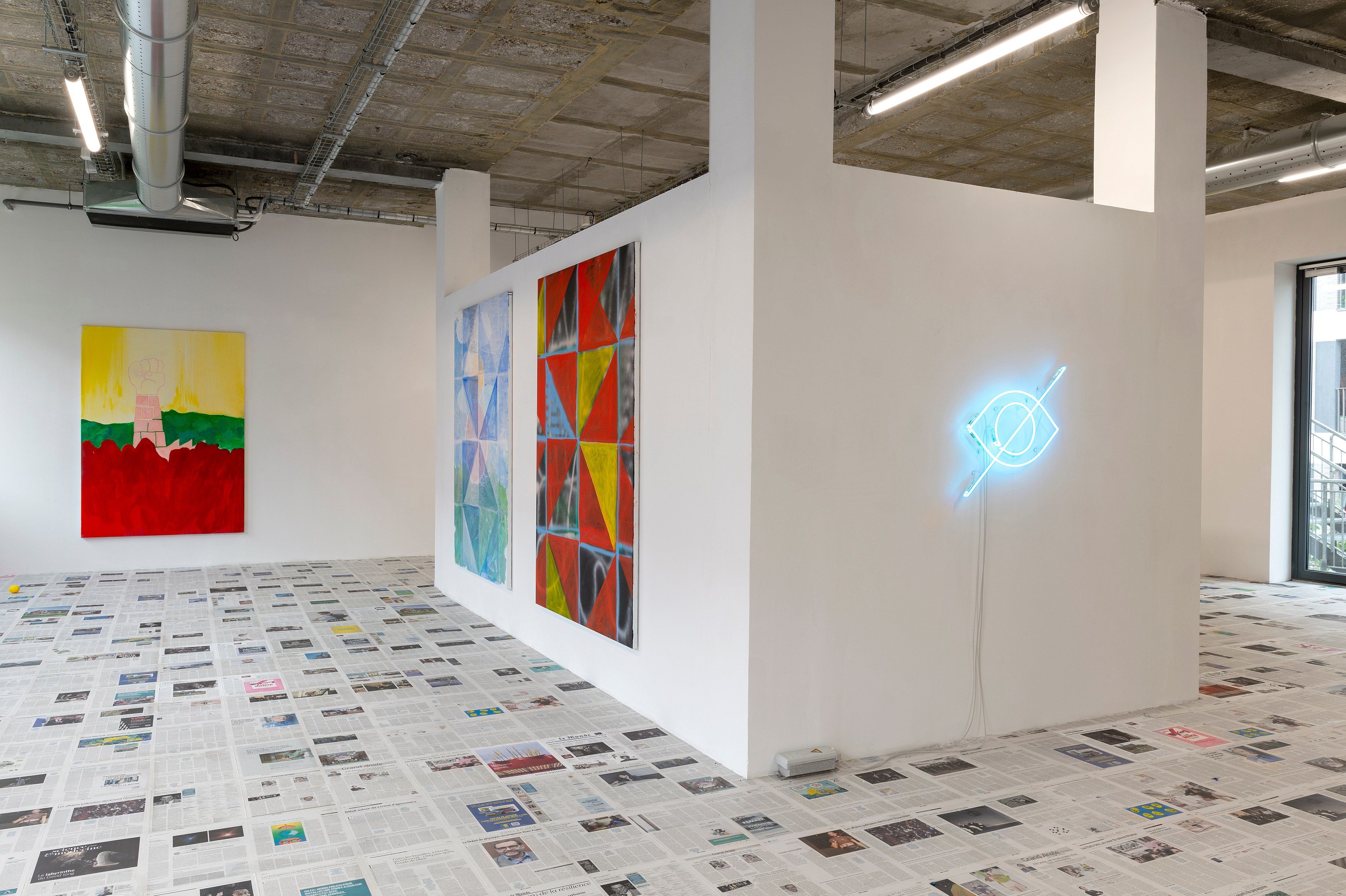 Claire Fontaine, Mostly Sunny at Air de Paris, photo 12