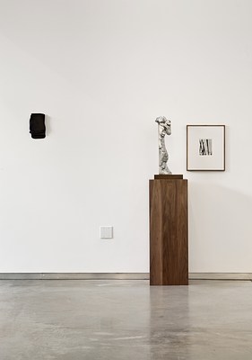 Image 3 of 33