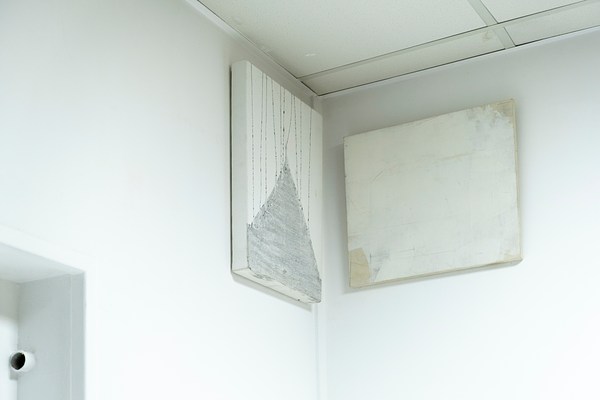 Image 1 of 32