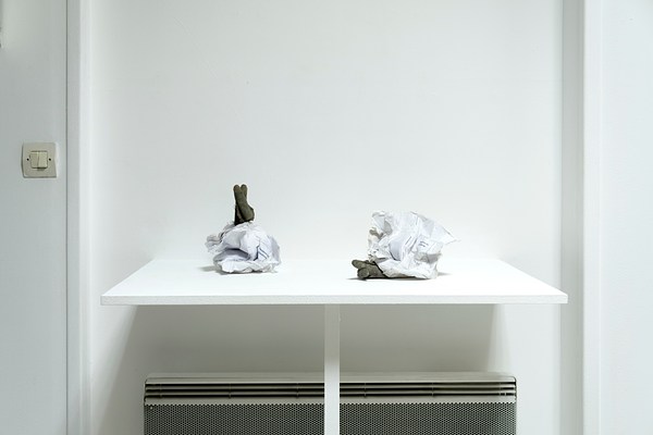 Image 3 of 32