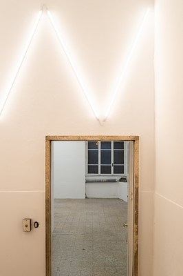 Image 10 of 13