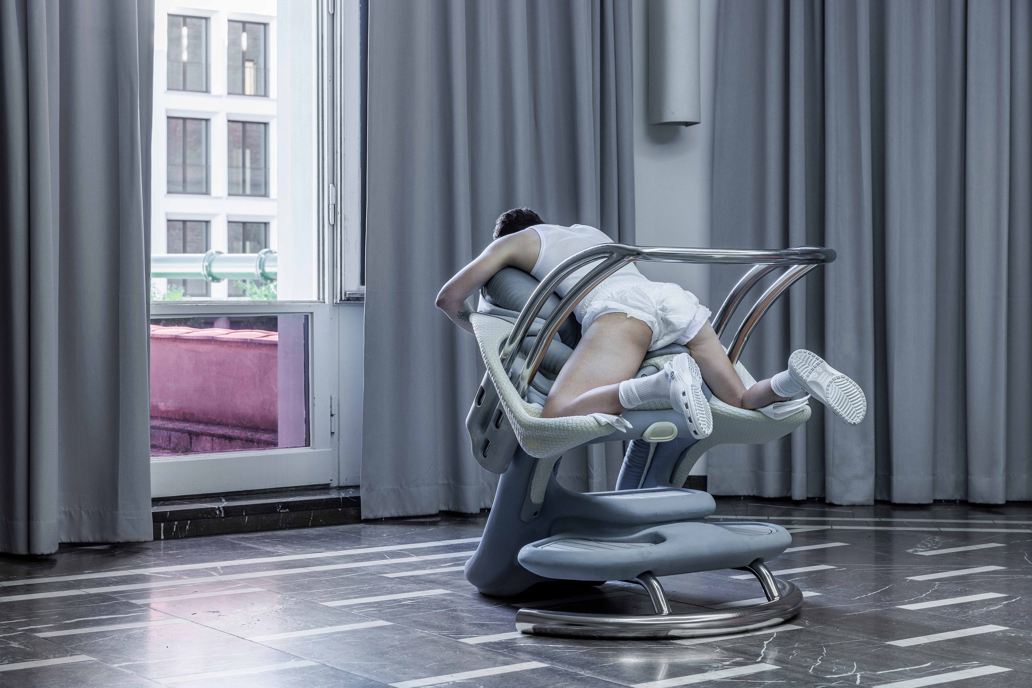 Anna Uddenberg, Fake-Estate at Schinkel Pavillon, photo 2