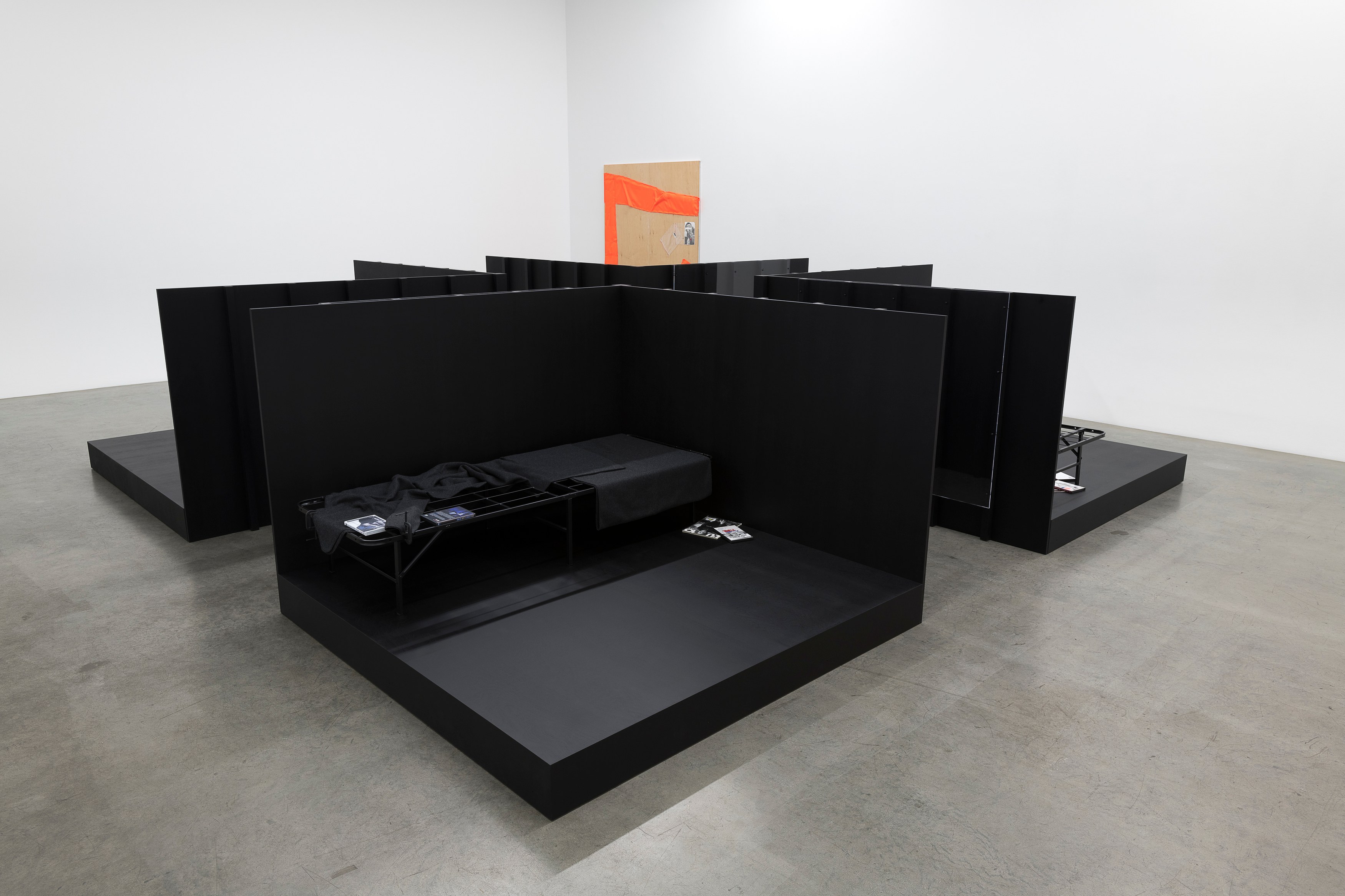 Tom Burr, Compressions at MD 72, photo 28
