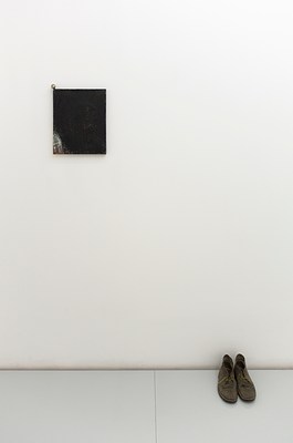 Image 2 of 18