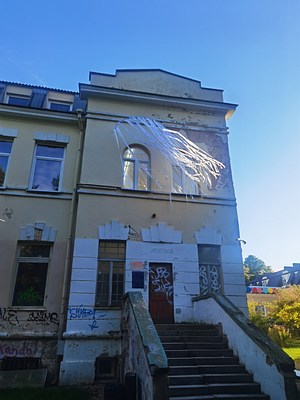 Image 31 of 34