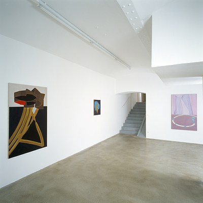 Image 4 of 16