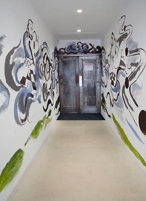 Image 4 of 8
