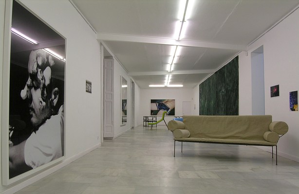 Image 2 of 12