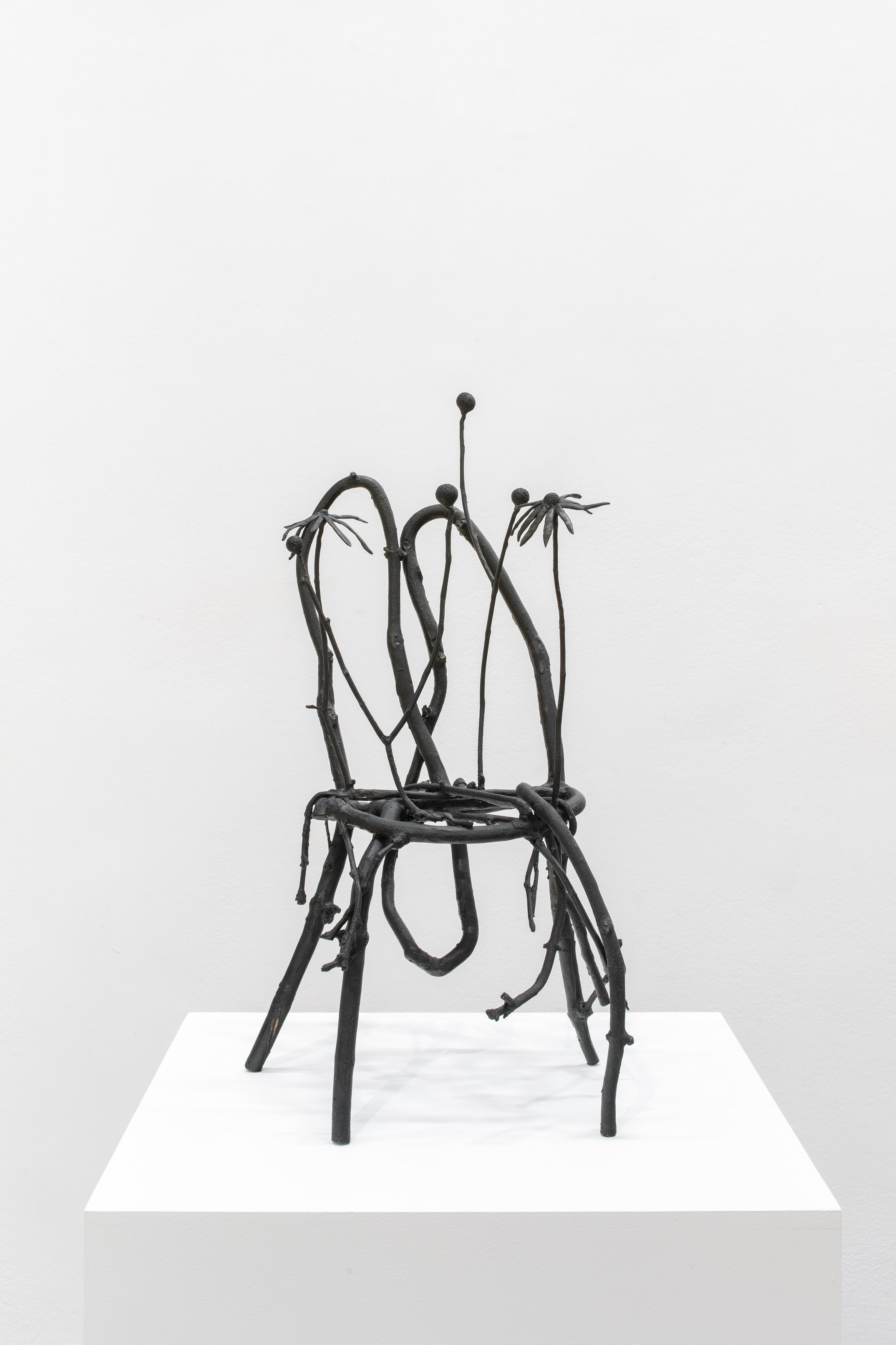 Je suis la chaise, Je suis la chaise at Galerie Chantal Crousel, photo 14