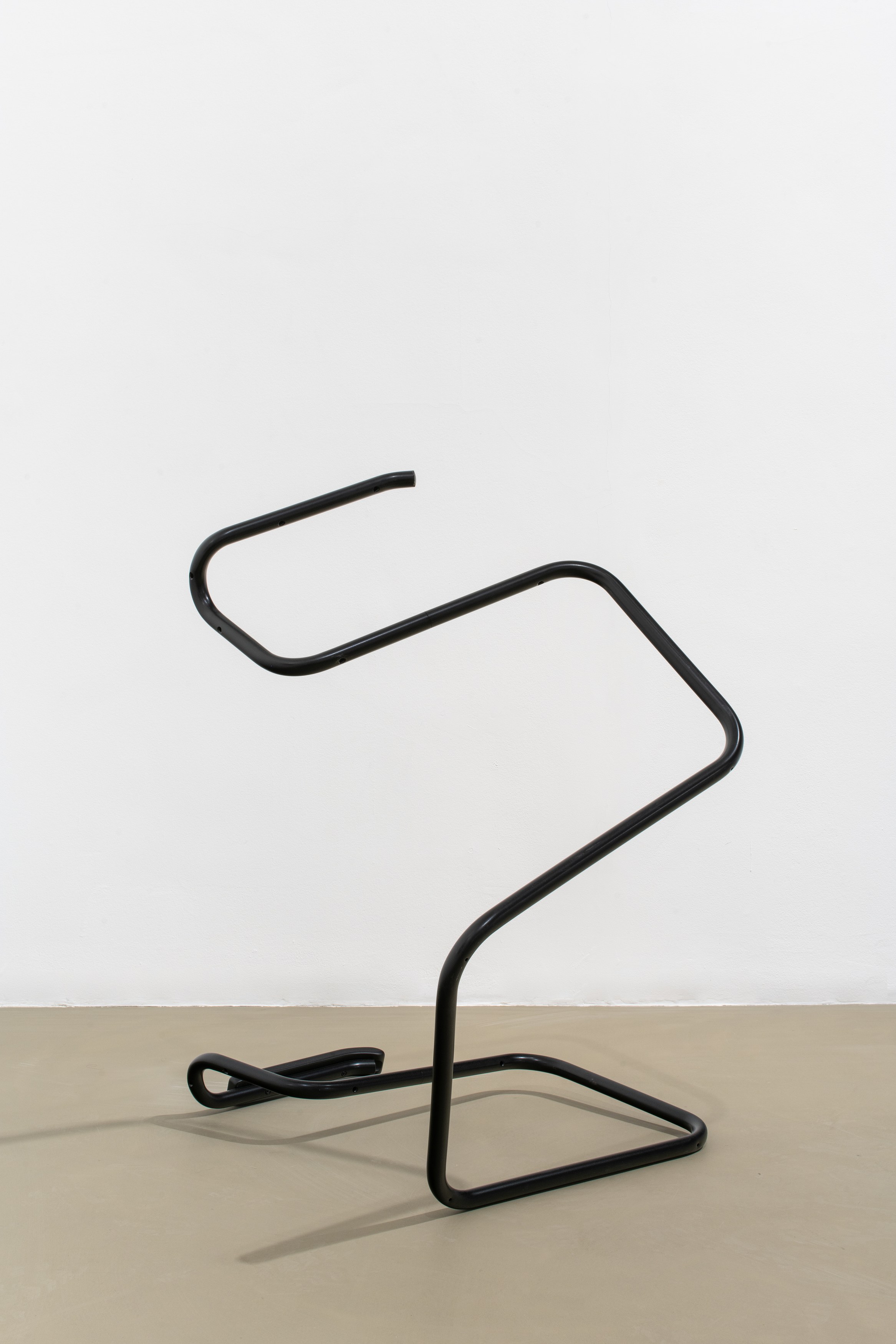 Je suis la chaise, Je suis la chaise at Galerie Chantal Crousel, photo 27