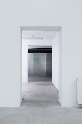 Image 5 of 19