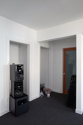 Image 5 of 25