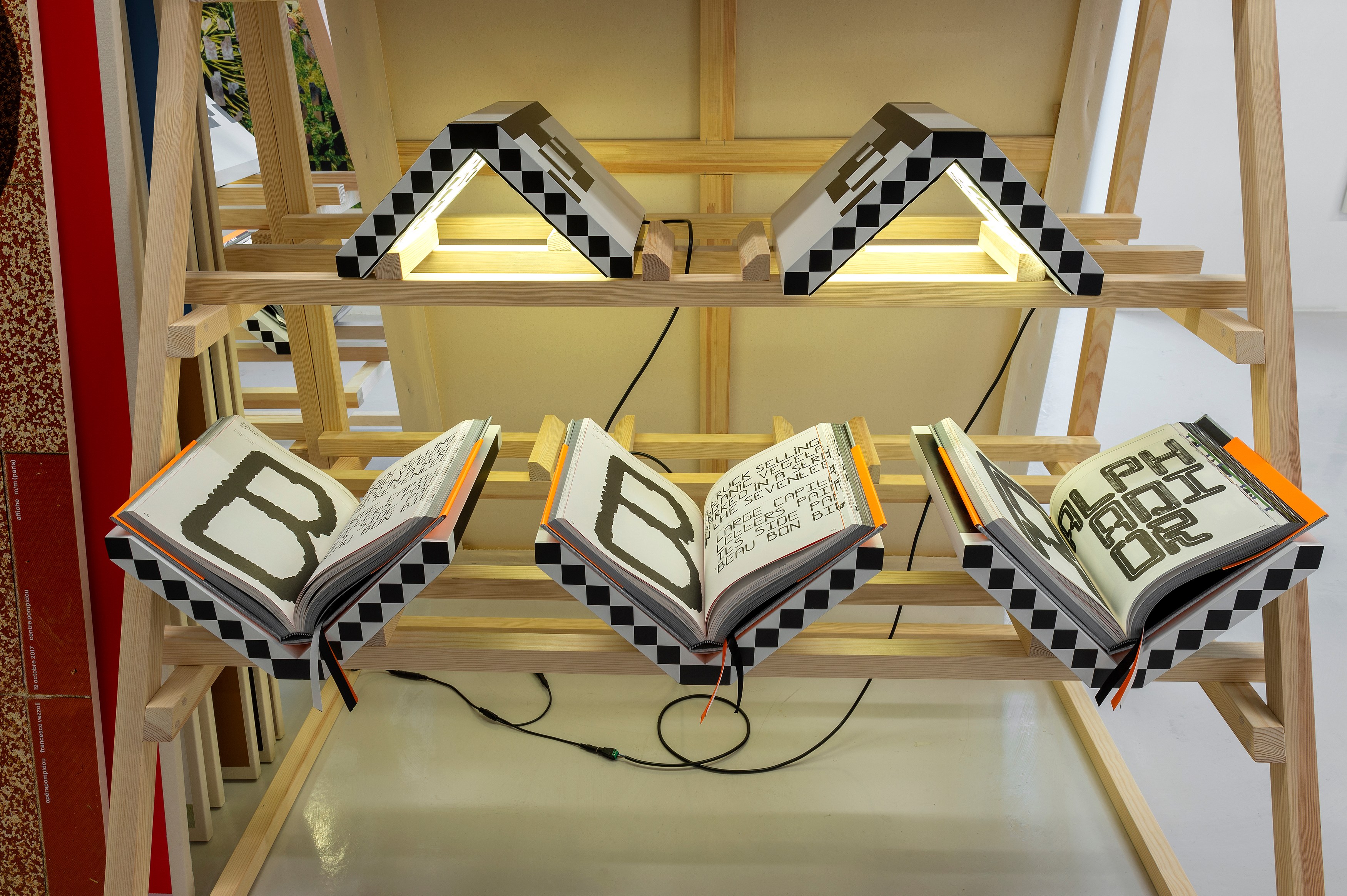 M/M (Paris), En toutes lettres at Air de Paris, photo 13