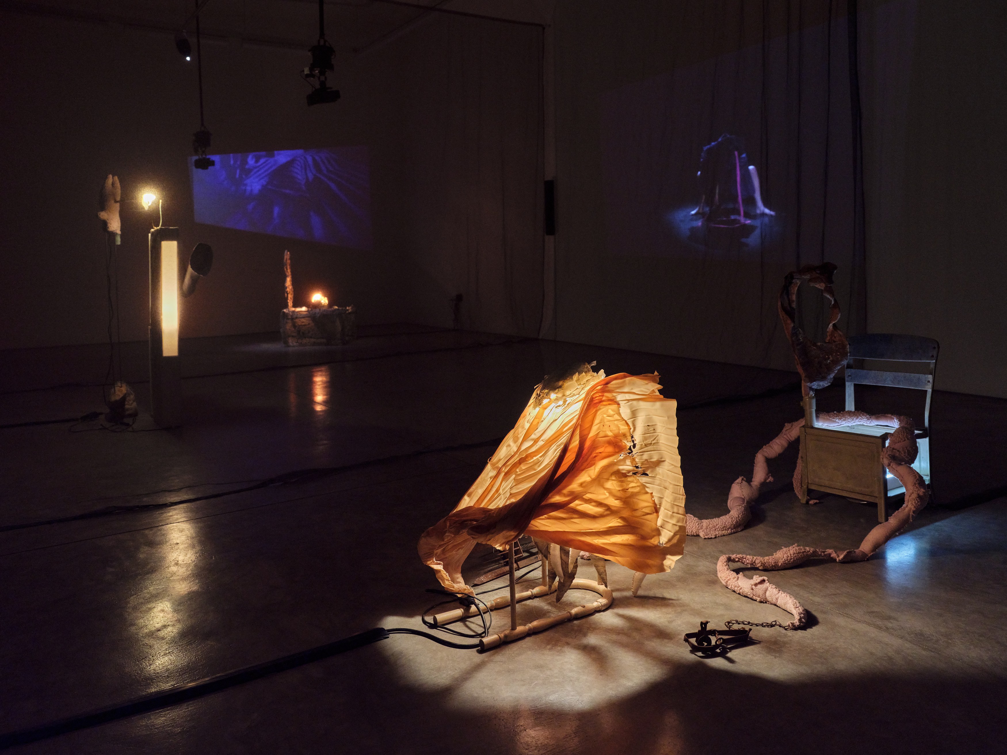 Catalina Ouyang, forgive everything at Night Gallery, photo 10
