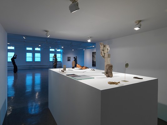 Image 2 of 30