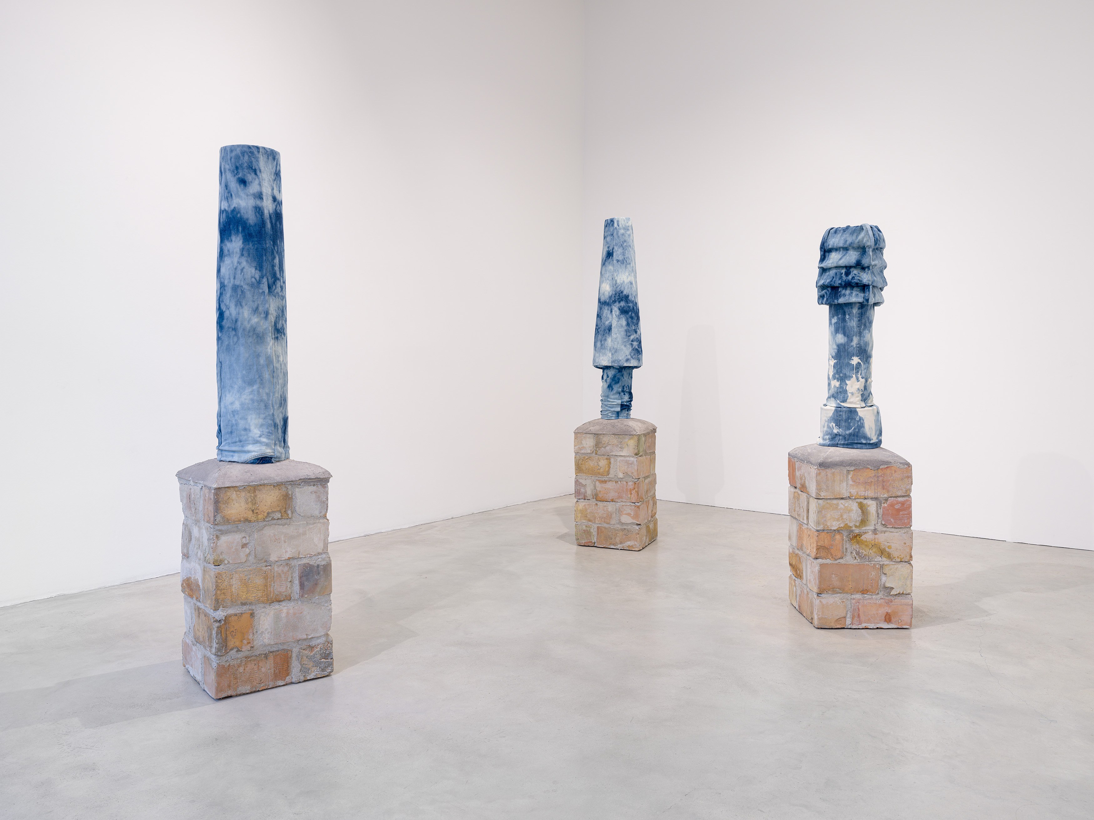 Sofia Hultén, Hat Trick Cyclist at Galerie Nordenhake, photo 10