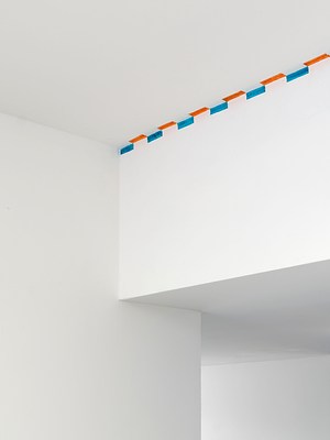 Image 4 of 16
