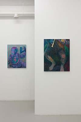 Image 4 of 32
