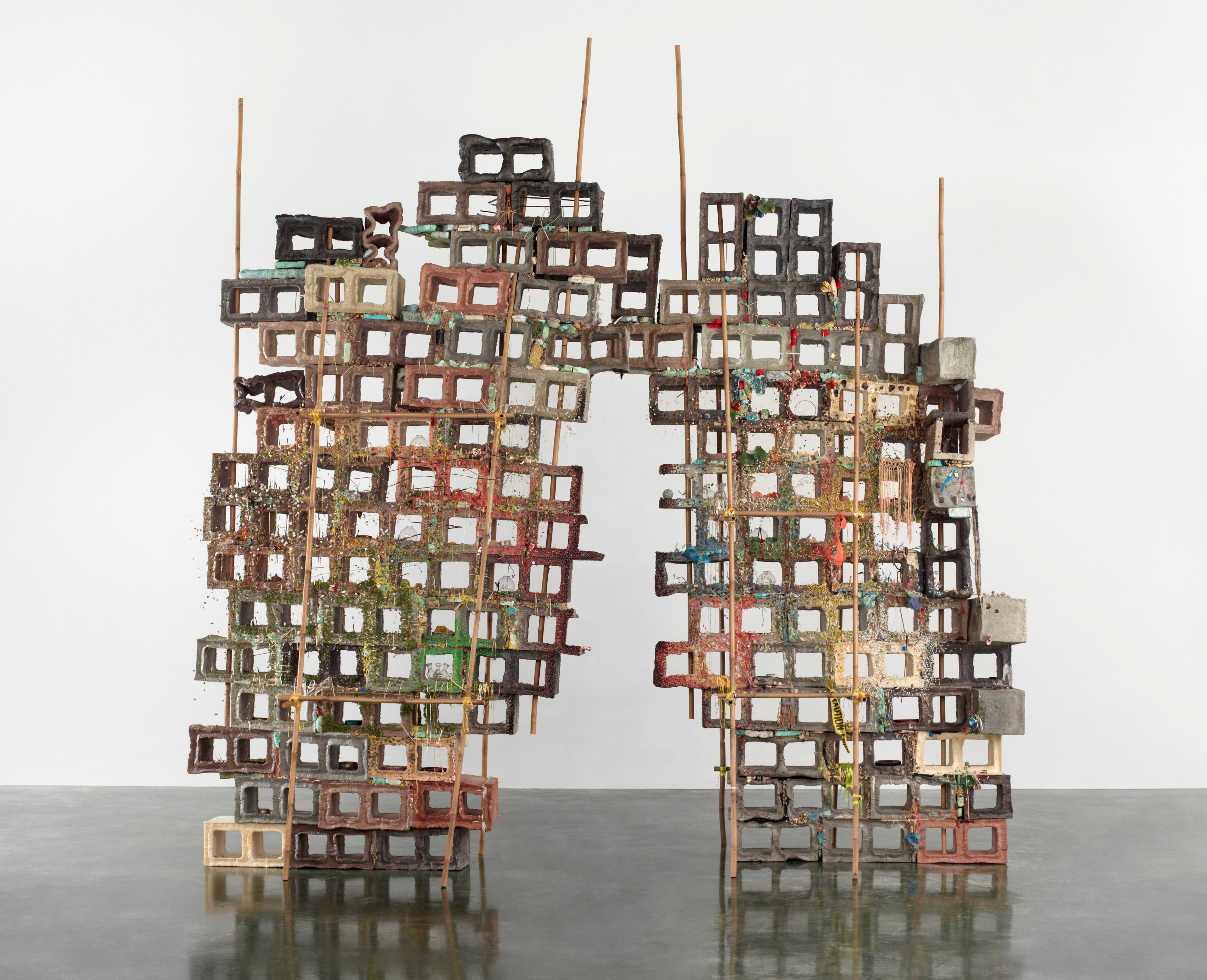 Elliott Hundley, Echo at Regen Projects, photo 16
