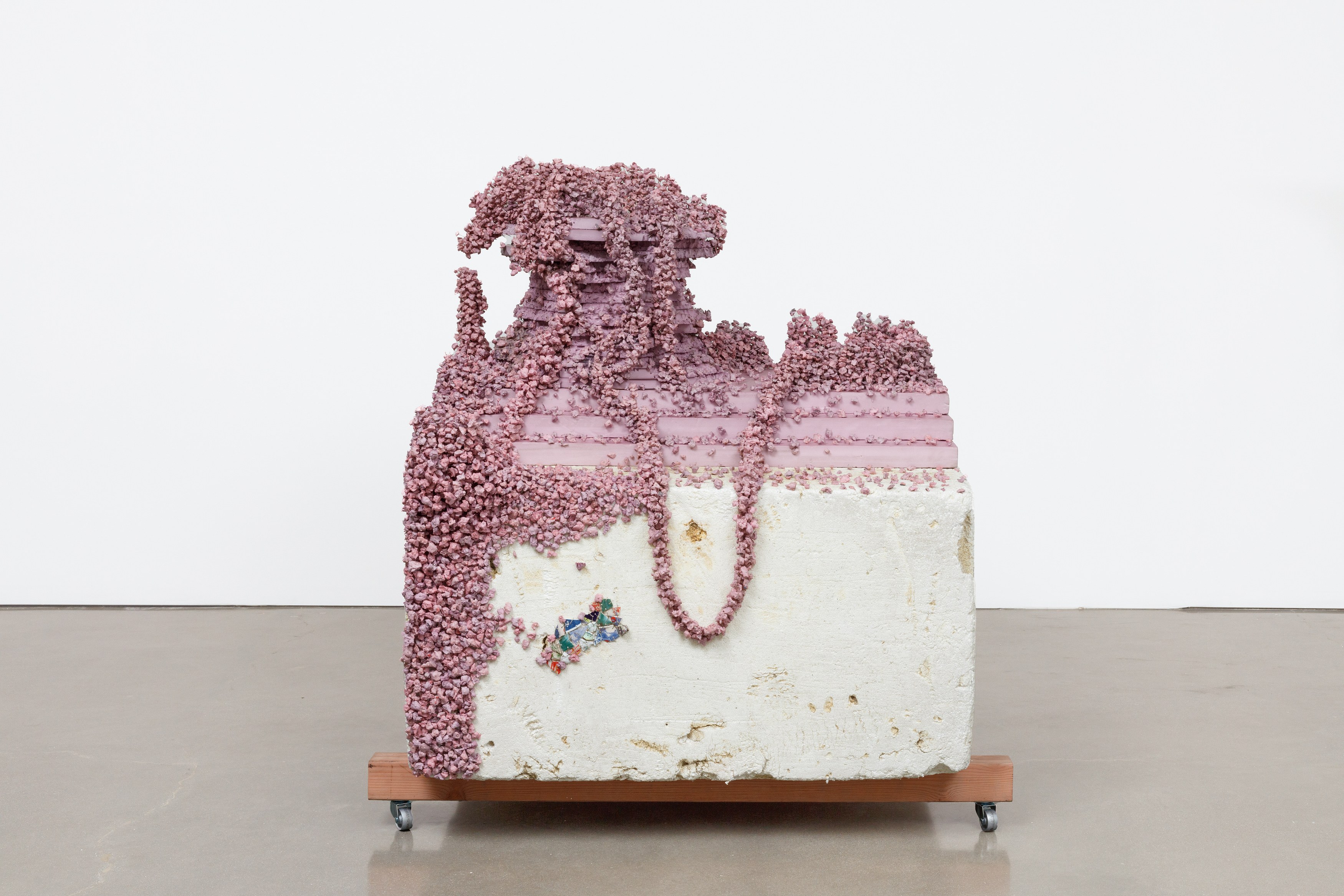 Elliott Hundley, Echo at Regen Projects, photo 32
