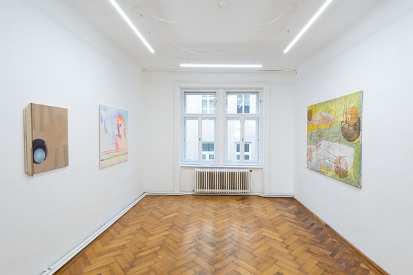 Image 12 of 32