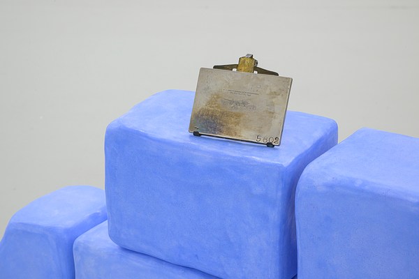 Image 14 of 27