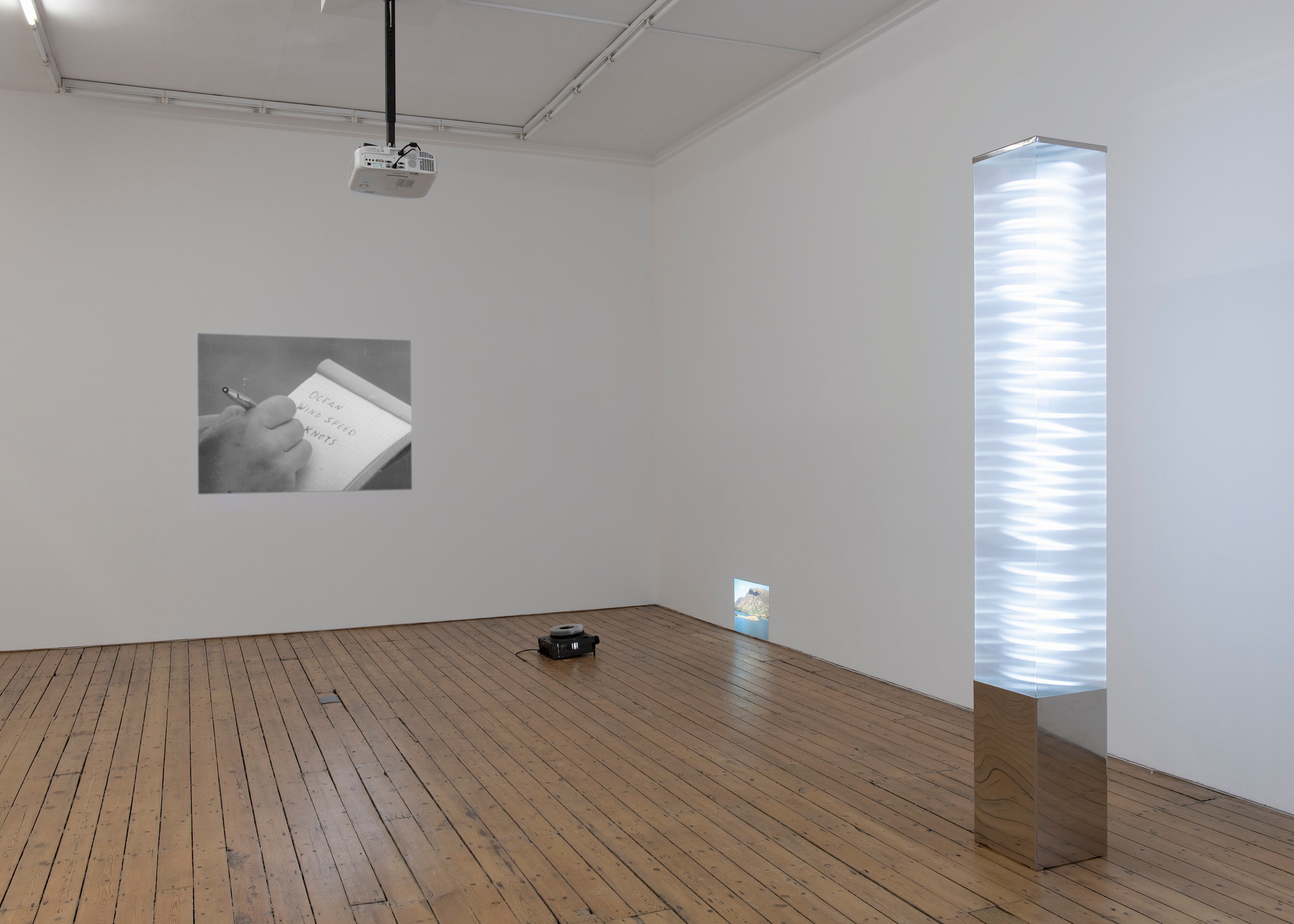 Laura Grisi, Germaine Kruip, The Mirrored at The Approach, photo 2