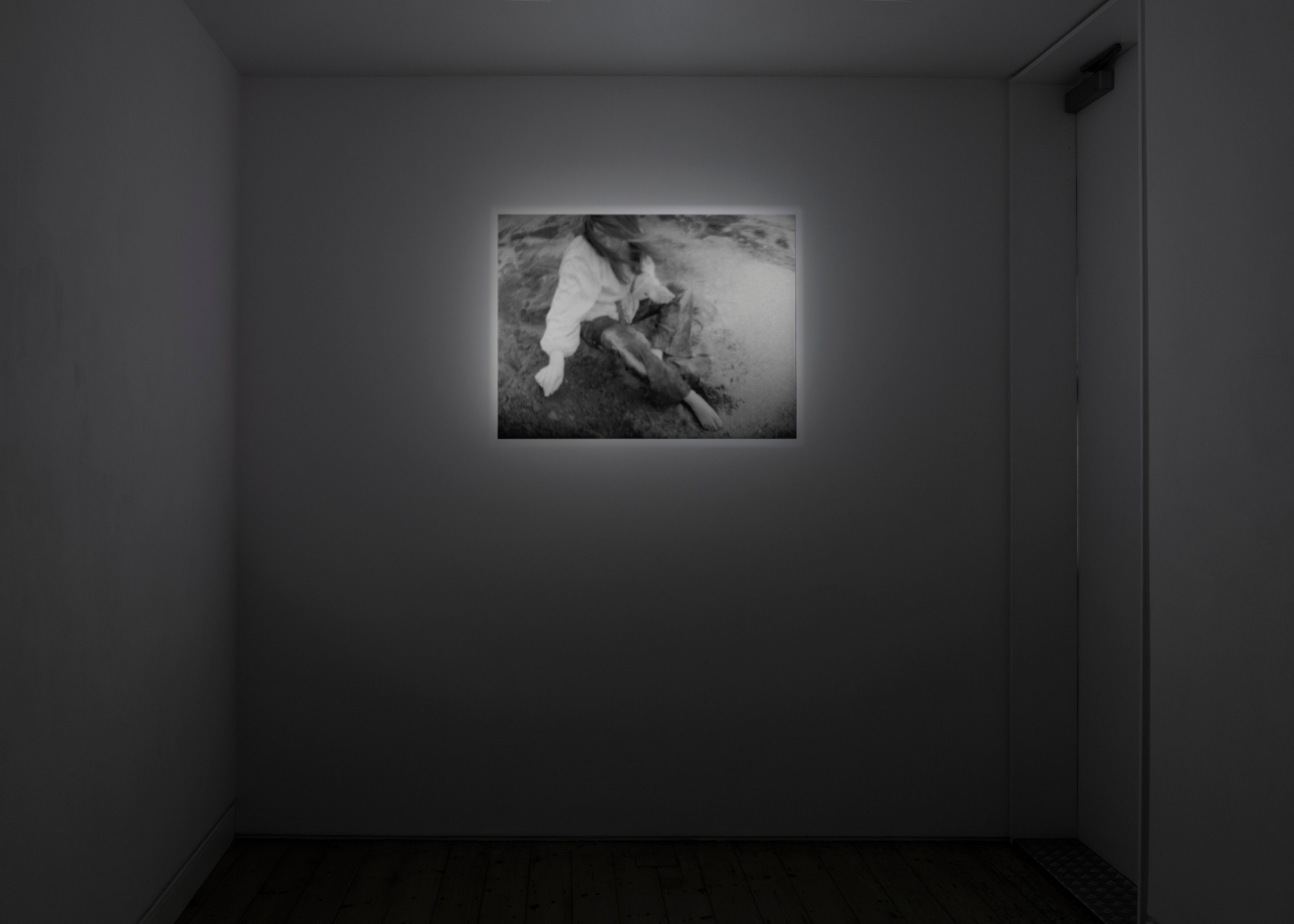 Laura Grisi, Germaine Kruip, The Mirrored at The Approach, photo 15